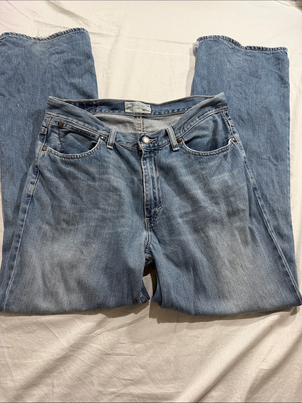 American Eagle Outfitters Men's Light Wash Relaxed Jeans vintage!